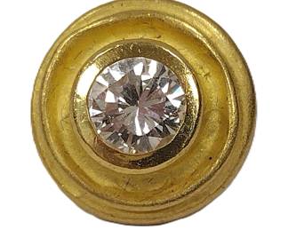 SINGLE UNMARKED EARRING WITH SOLITAIRE DIAMOND -, VISIBLE AREA IS 6MM OR APPROXIMATELY 0.8