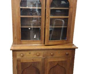 TWO DOOR SHAKER HUTCH