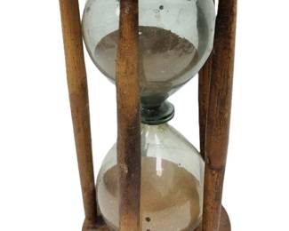 PRIMITIVE ANTIQUE HOUR GLASS. AS IS