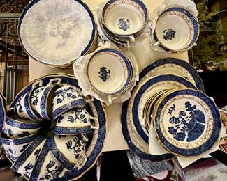 Set of Booth’s real old Willow Johnson Brothers