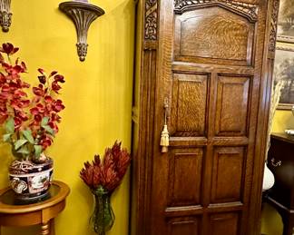 Antique Oak cabinet