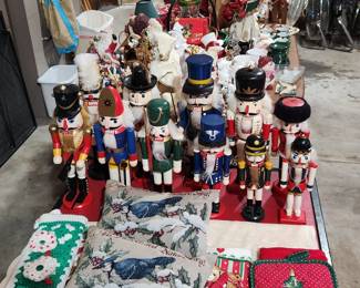 Nut crackers