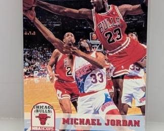 1993 Hoops #28 Michael Jordan (History)