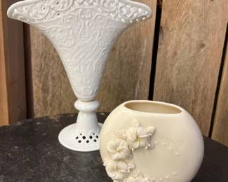 87 BurtonBurtonStyleFanVasePlumeriaRaisedFloralVase