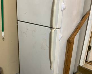 Roper Refrigerator