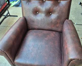 Naugahyde lift chair