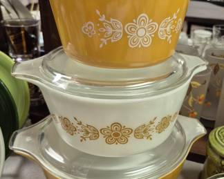 MCM kitchenware. 3 pcs. Pyrex set w/ original box