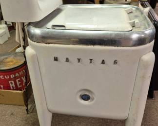 Vintage Maytag wringer washer