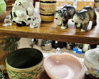 Much, much pottery, glassware, figurines and china!!