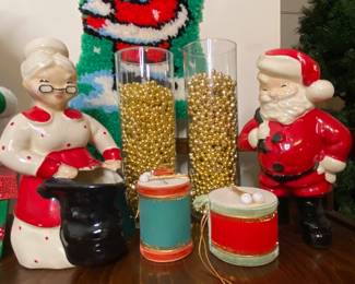 1930s Santa and Mrs. Claus Ceramic planters