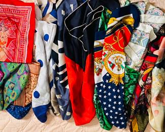 Nice vintage silk scarf collection money from Paris