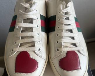 GUCCI Heart Sneakers - Beautiful Condition Size 8.5