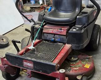 Toro Zero Turn Riding Mower - Runs Great