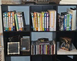 Display Cabinet - Books - Bait Bucket