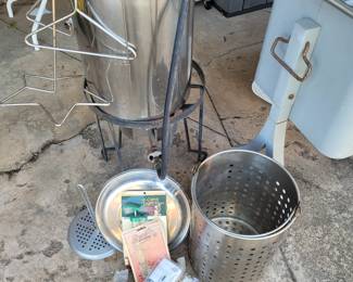 Turkey cooker