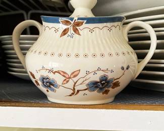 "Old Colony" by Royal Doulton