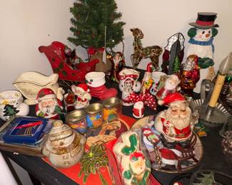 Santas, Sleighs, Snowmen