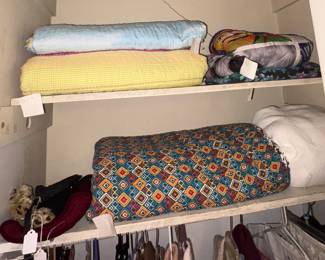Blankets, gloves
