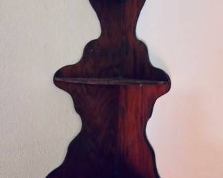 Corner shelf