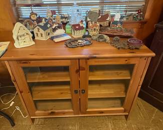 Entertainment Unit Pine