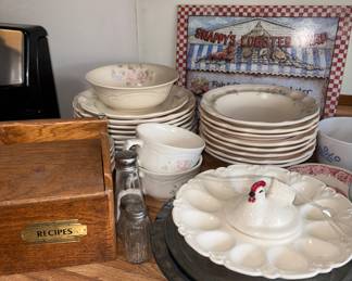 Pfaltzgraff dishes, Recipes box, Hen egg tray