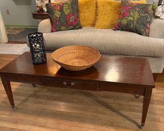 Vintage coffee table, Woven Baskets