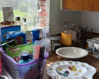 Cleaning Supplies, Egg Plates