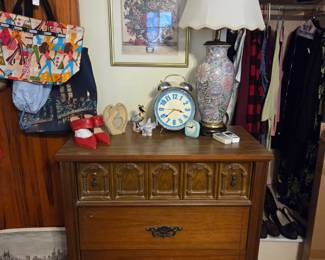 Chest of drawers