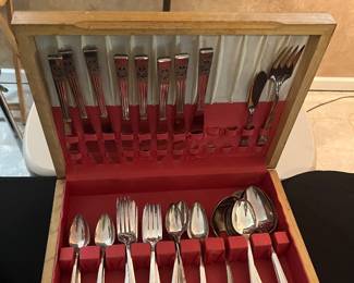 Silver plate. Cornation