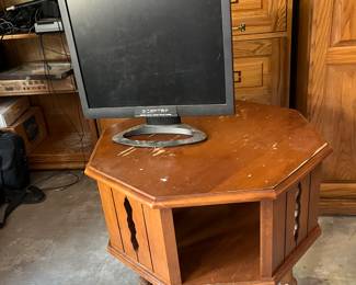 8 sided table