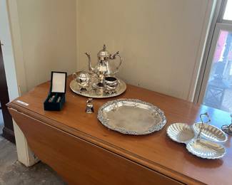 Harvest table