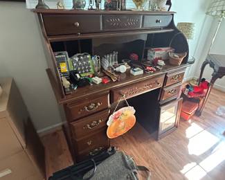 Rolled top desk