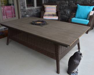 7 PIECE POLY RESIN PATIO SET
