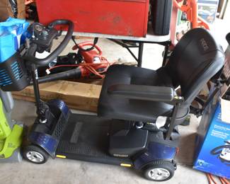 GO GO MOBILITY SCOOTER