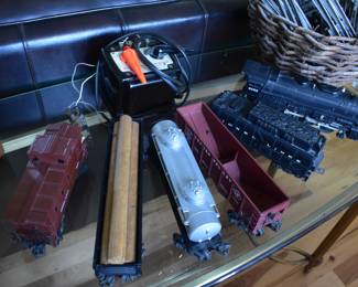 LIONEL TRAIN SET