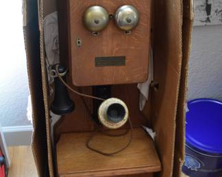 ANTIQUE CHICAGO WALL TELEPHONE