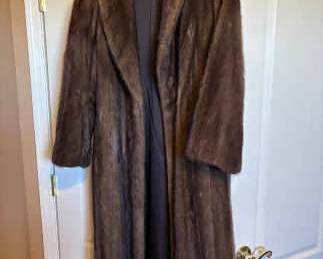 Vintage Ladies Full Length Fur