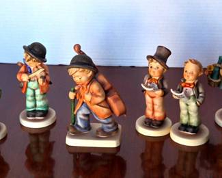 Little Hummel Musicians And Friend