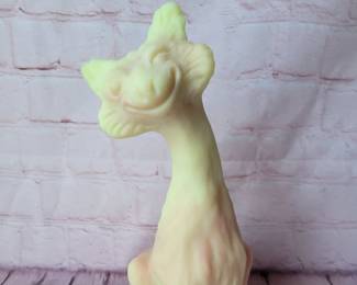 Fenton winking alley cat burmese 11". Glows.