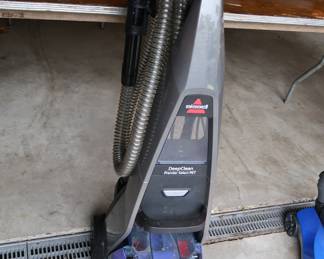 Carpet cleaner