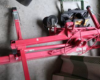 Sheet rock overhead lift