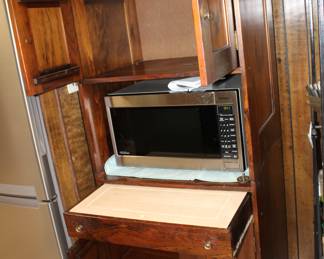kitchen cabinet