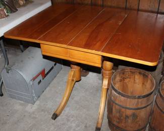drop-leaf table