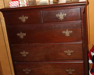 40's mahogany chest of drawers