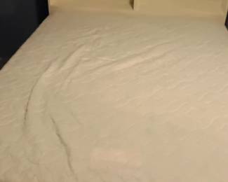 Solid bed clean clean clean mateess
