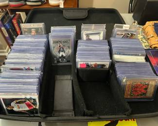 Sports cards - raw & graded