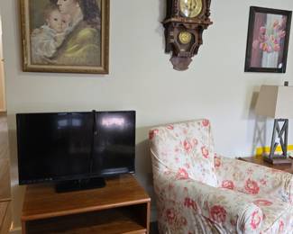 Small TV plus TV stand