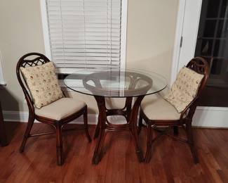 Cute bistro set - matching sofa and chair also available