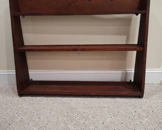 Wood plate rack