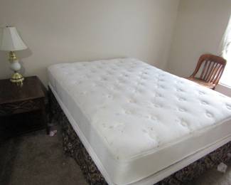 queen mattress, box spring and frame set